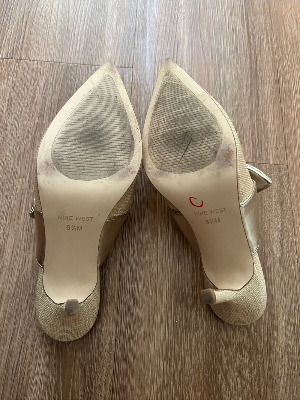 Nine West Gold-Tone Knotted Pointed Mule Heels - Picture 8 of 8